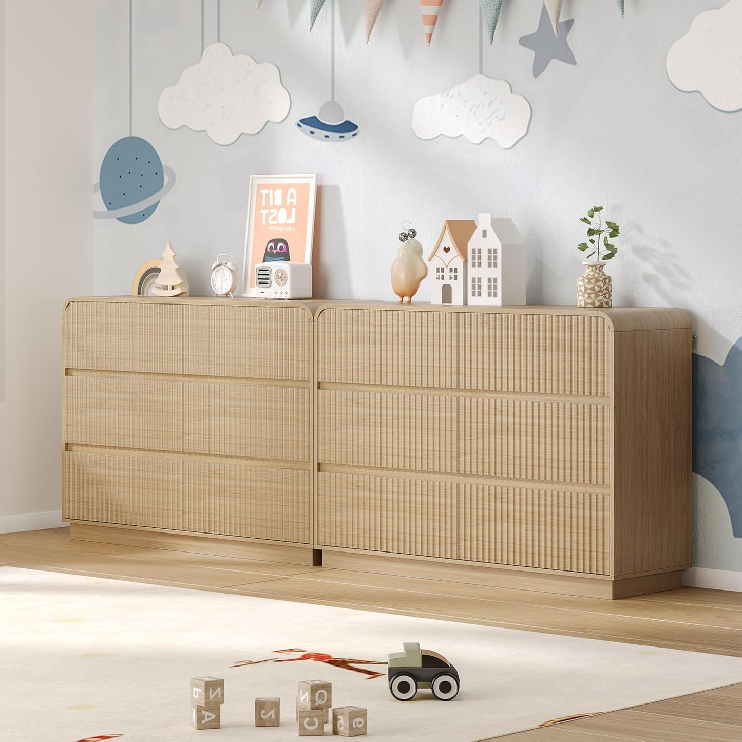 BORNOON Dresser for Bedroom with 6 Drawers, Fluted Chest of Drawers with Round Curved Corner, Hidden Handles, Modern Wood Storage Organizer for Bedroom, Nursery, Living Room